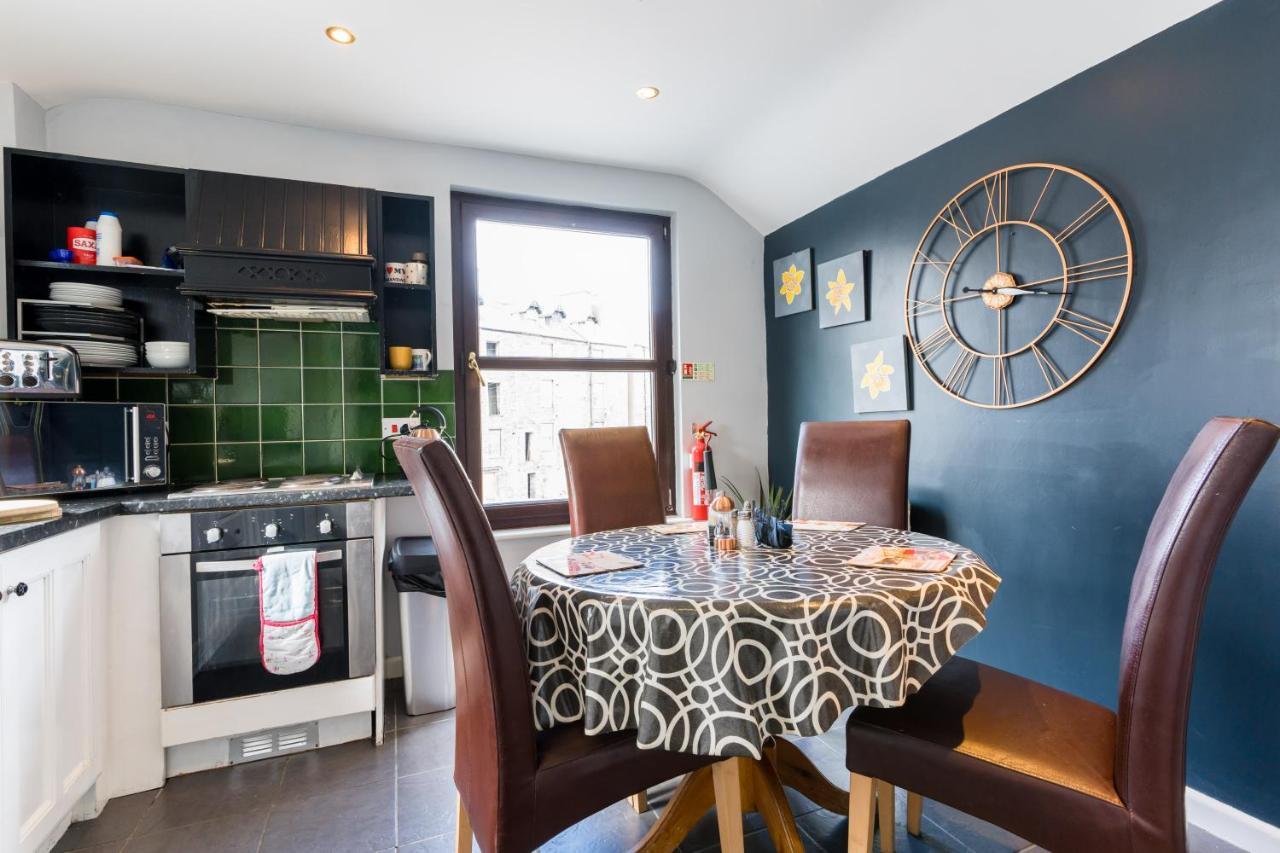 Rooms By Maes Y Mor Town Centre Абъристуит Екстериор снимка