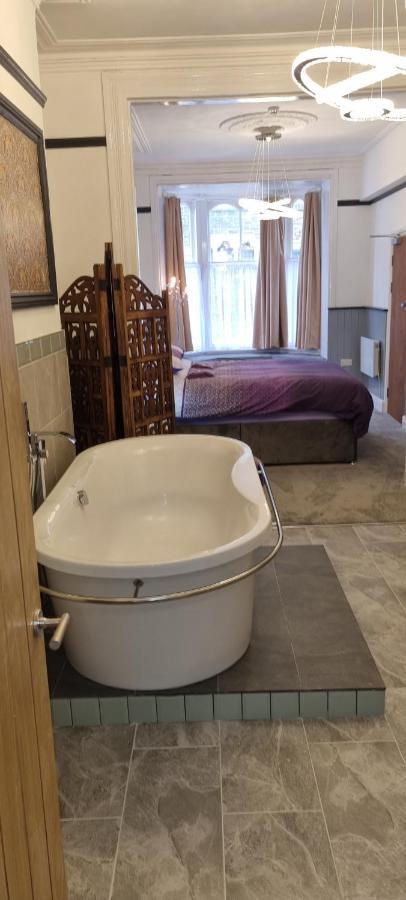 Rooms By Maes Y Mor Town Centre Абъристуит Екстериор снимка